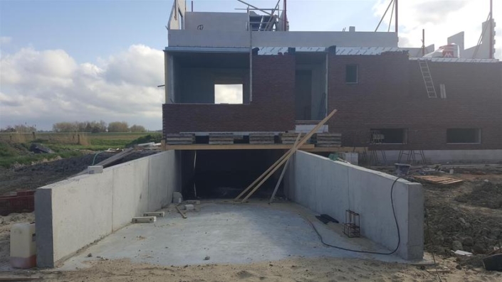 20170408_170446__Large_